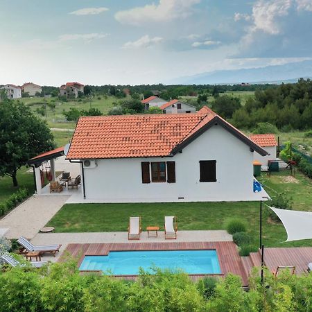 Villa Ena With Pool & Jacuzzi Donji Kasic Eksteriør bilde